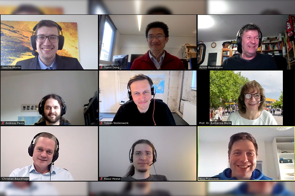 Am ML2R-Symposium zum Quantum Machine Learning nahmen Forschende des ML2R, Fraunhofer ITWM und DLR teil.
