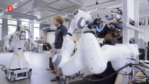 Mit dem Avatar-System lässt sich ein weiterer Roboter steuern. Bild: © 3Sat